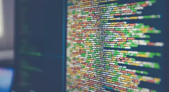 Un écran avec du code