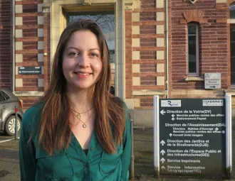 Portrait de Eloïse Gaboriau, chargée de mission patrimoine arboré et végétalisation
