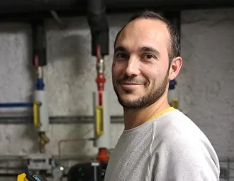 Antoine Anger sur son lieu de travail.