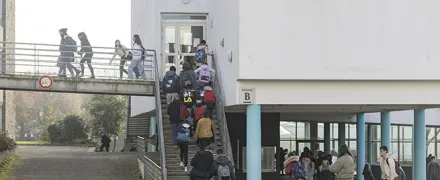 Fin de la pause méridienne au lycée Jean Moulin à Châteaulin (29)