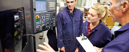 Des stagiaires en entreprise 
