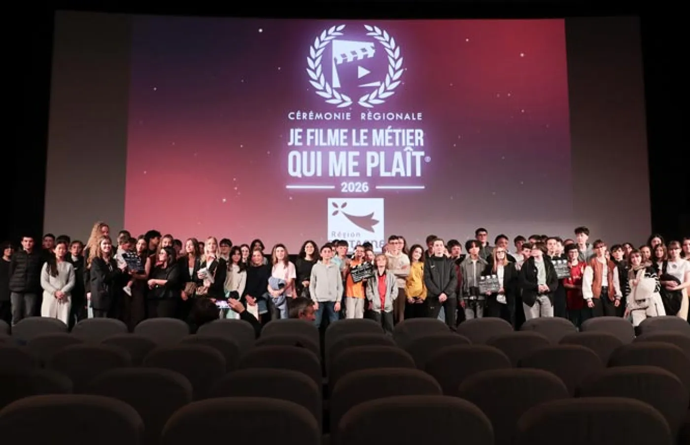 Photos de groupe des équipes lauréates 2026