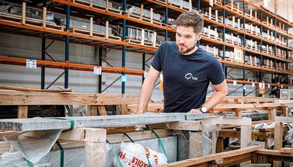 Benoît Lugué est responsable approvisionnement dans l'entreprise GLOG (plateforme de GPG Granit) à Saint-Germain-en-Coglès, en Ille-et-Vilaine.
