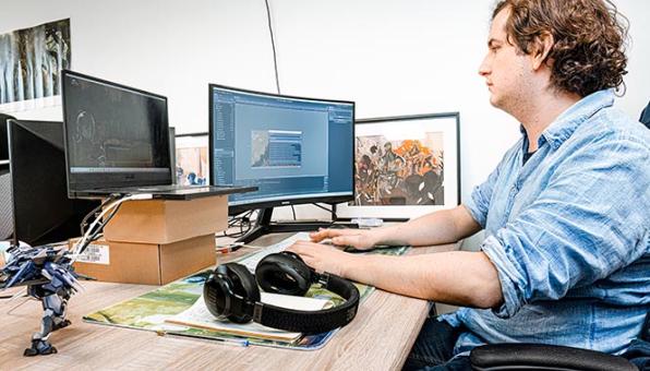 Paul Mozet est concepteur de jeux vidéo chez Studio Wild Wits à Rennes.