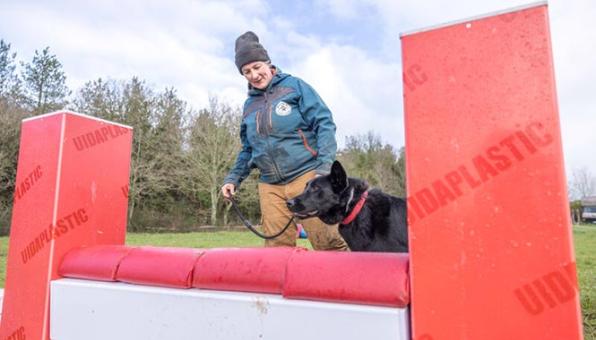 Béatrice Dubray est éducatrice canine à Hanvec dans le Finistère.