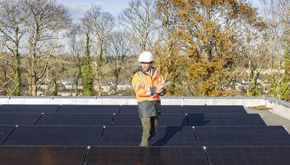 Nicolas Lebert, ingénieur en énergie solaire au Syndicat départemental d'énergie et d'équipement à Quimper (29)