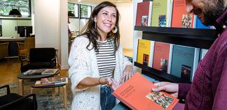  Portrait de Laura Hubert, conseillère voyages chez Voyageurs du Monde àà Rennes (35) Rennes. 